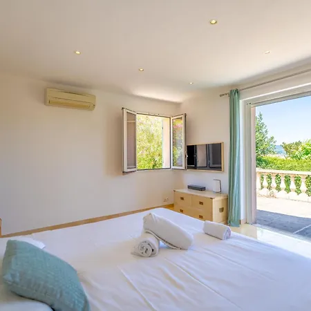 La Perle L Pool & Terrace L Shellter Villa