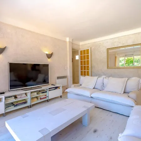 La Perle L Pool & Terrace L Shellter *