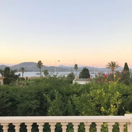 Avec Piscine Dans Domaine Gassin *