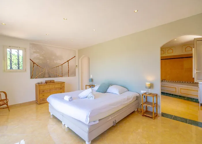 La Perle L Pool & Terrace L Shellter Saint-Tropez