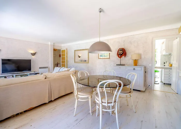 La Perle L Pool & Terrace L Shellter